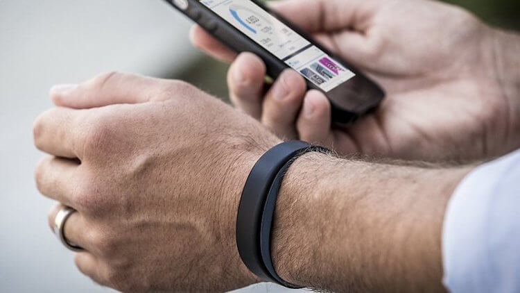 5 лучших фитнес-браслетов. Garmin VivoSmart. 5 лучших фитнес-браслетов. Garmin VivoSmart. Фото.
