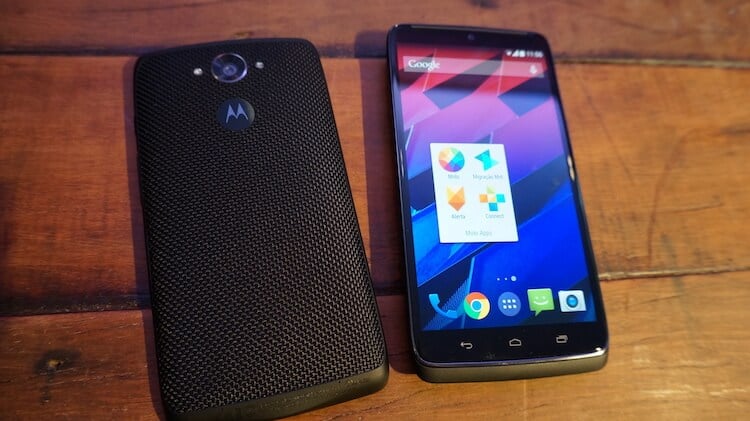 Несколько смартфонов, которые должны были добраться до России. Motorola Moto Maxx. Фото.