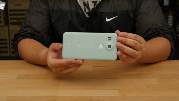 Android 6.0 Marshmallow, цены на Nexus 5X и 6P в Европе, а также прототип 5X на видео. Фото.