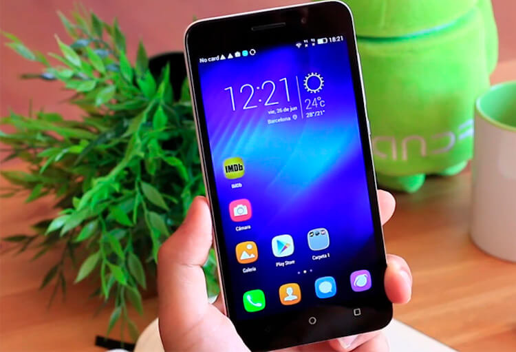 Лучшие фаблеты 2015 года по доступной цене. Huawei Honor 4x. Фото.