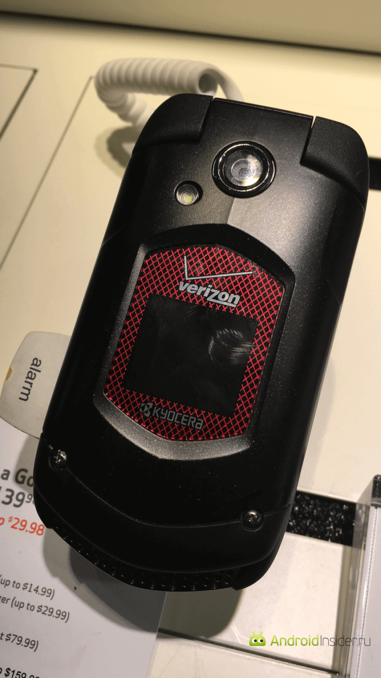 Сказ о том, как читатель AndroidInsider.ru в Сан-Франциско DROID Turbo 2 покупал. Эпизод второй: Получение разрешения на съёмку. Фото.