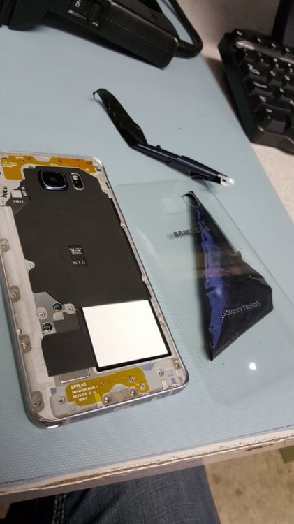 Как пользователь Galaxy Note 5 сделал свой смартфон уникальным? Фото.