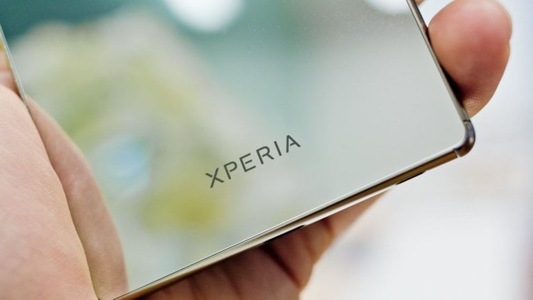 Прощайте, рамки: в Сети появился рендер Sony Xperia C6. Фото.