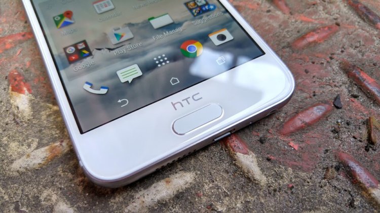 Что делает «заменитель iPhone» от HTC лучше. Быстрая зарядка. Фото.