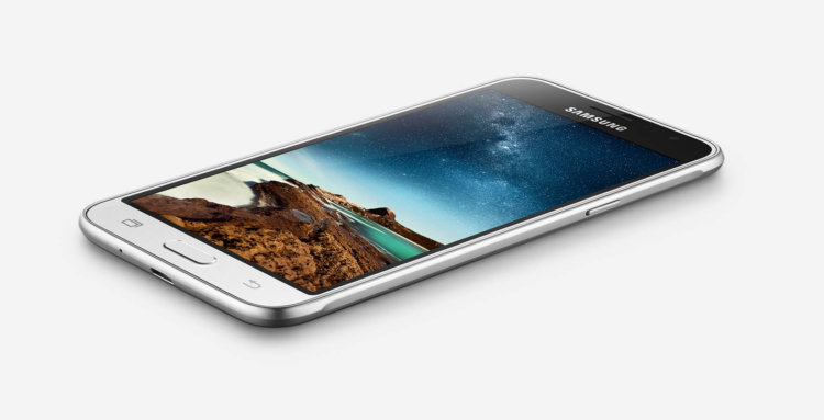 Samsung официально представила раскладушку W2016 и стильный Galaxy J3. Samsung Galaxy J3. Фото.