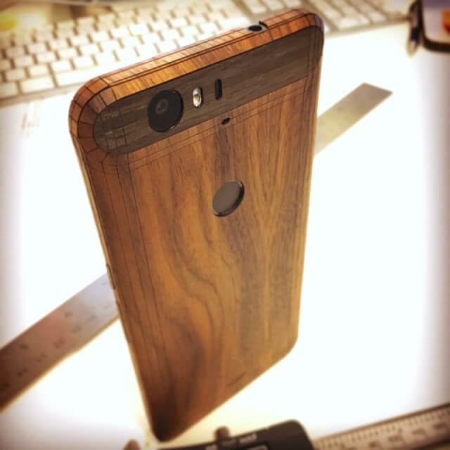 Как выглядит Nexus 6P в деревянном корпусе? Фото.
