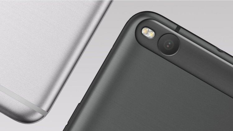 HTC One X9 представлен официально. Фото.