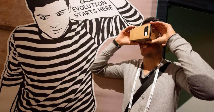 Google открыла новый YouTube-канал для интерактивных VR-видео. Фото.