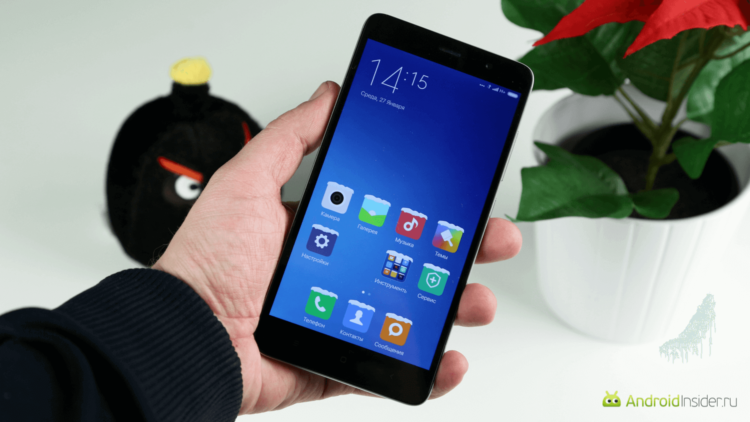 Xiaomi Max может стать самым большим смартфоном компании. Фото.