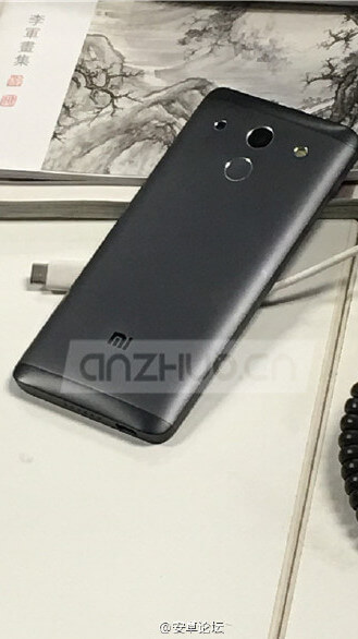 Новости Android, выпуск #52. Xiaomi Mi 5 поступит в продажу 1 марта. Фото.