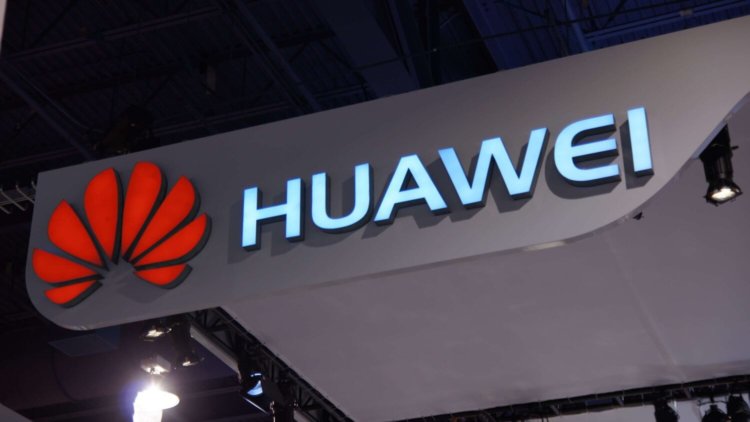 Девайс Huawei со стилусом на MWC 2016 — телефон или ноутбук? Фото.