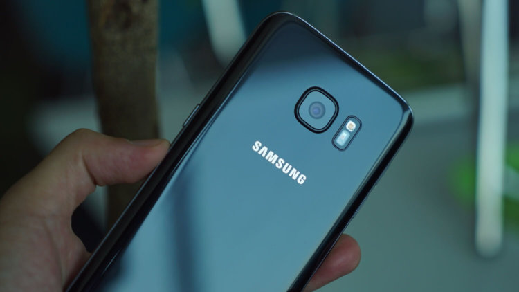 Samsung показывает возможности Galaxy S7 edge в новом проморолике. Фото.