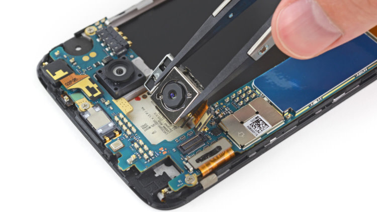 В чём главное преимущество модульной конструкции LG G5? Фото.