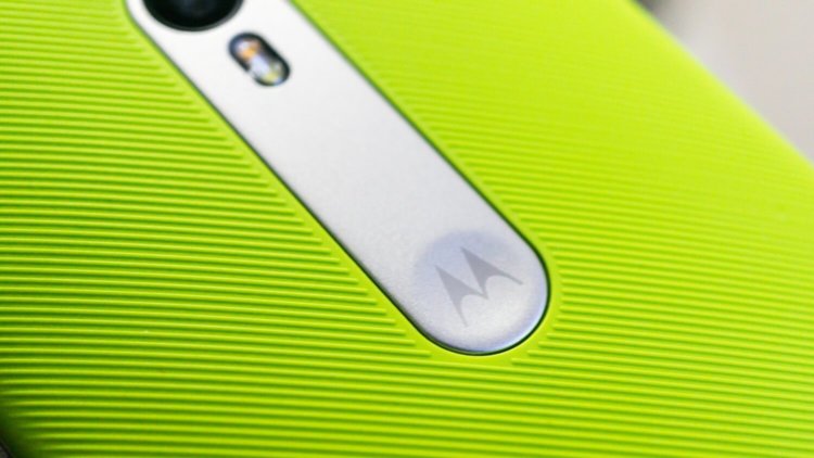 Lenovo готовится представить Moto G4 Plus со сканером отпечатков пальцев. Фото.