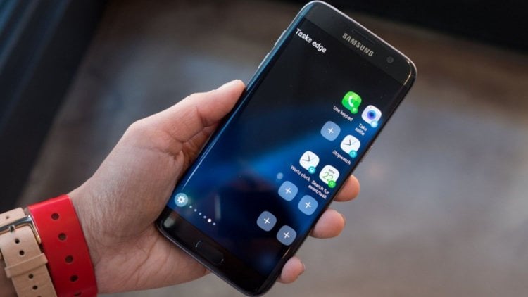 Релиз Galaxy S8 может существенно затянуться. Фото.
