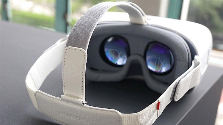 Представлен конкурент Gear VR от Huawei. Фото.