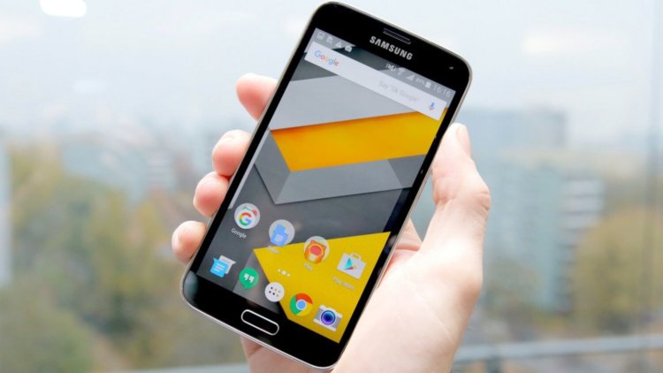 Международная версия Galaxy S5 начала обновляться до Android Marshmallow. Фото.