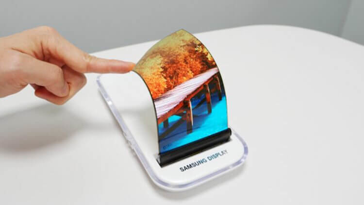 Каким может быть первый смартфон Samsung с гибким дисплеем? Фото.