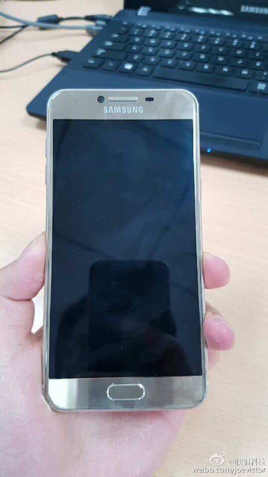 «Живые» фото Samsung Galaxy C5 — вызов принят. Фото.