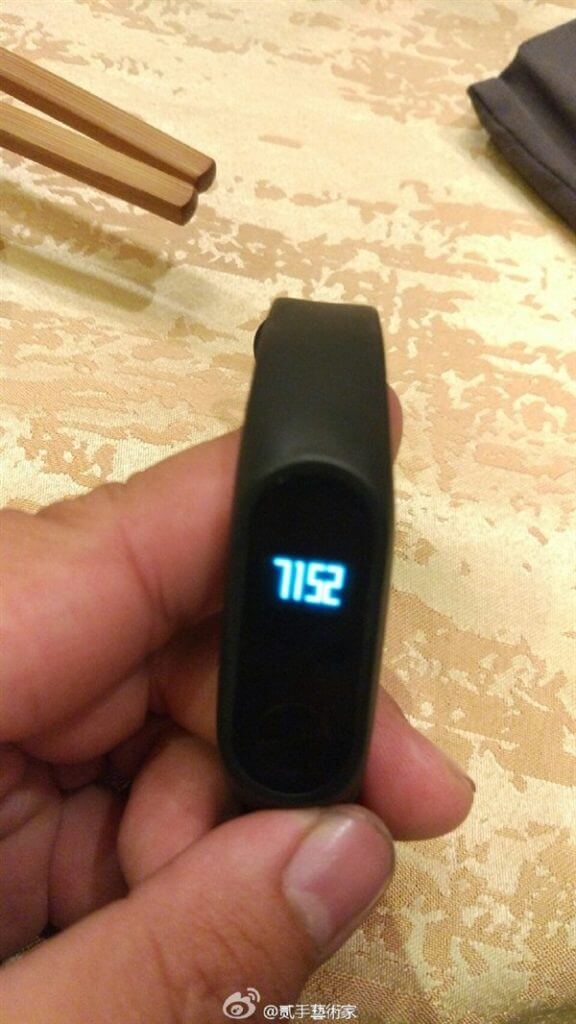 Когда же представят Xiaomi Mi Band 2? Фото.