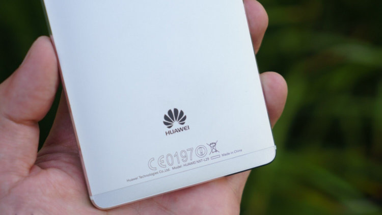 Какой будет передняя часть Huawei Mate 9? Фото.