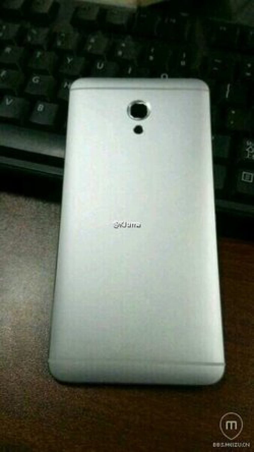 Снимок нового смартфона от Meizu попал в Сеть. Фото.