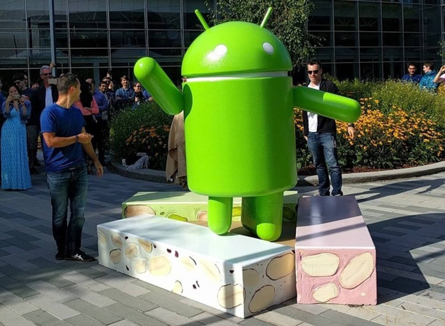 Google назвала официальное имя Android N. И это не Nutella. Фото.