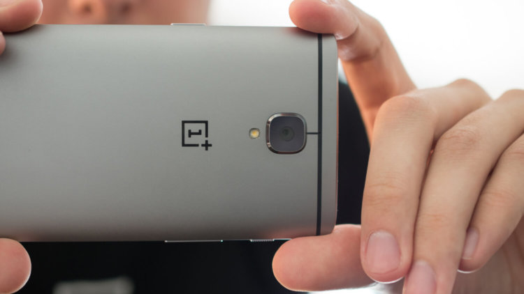 Утечка подтверждает увеличение ёмкости батареи OnePlus 5. Фото.