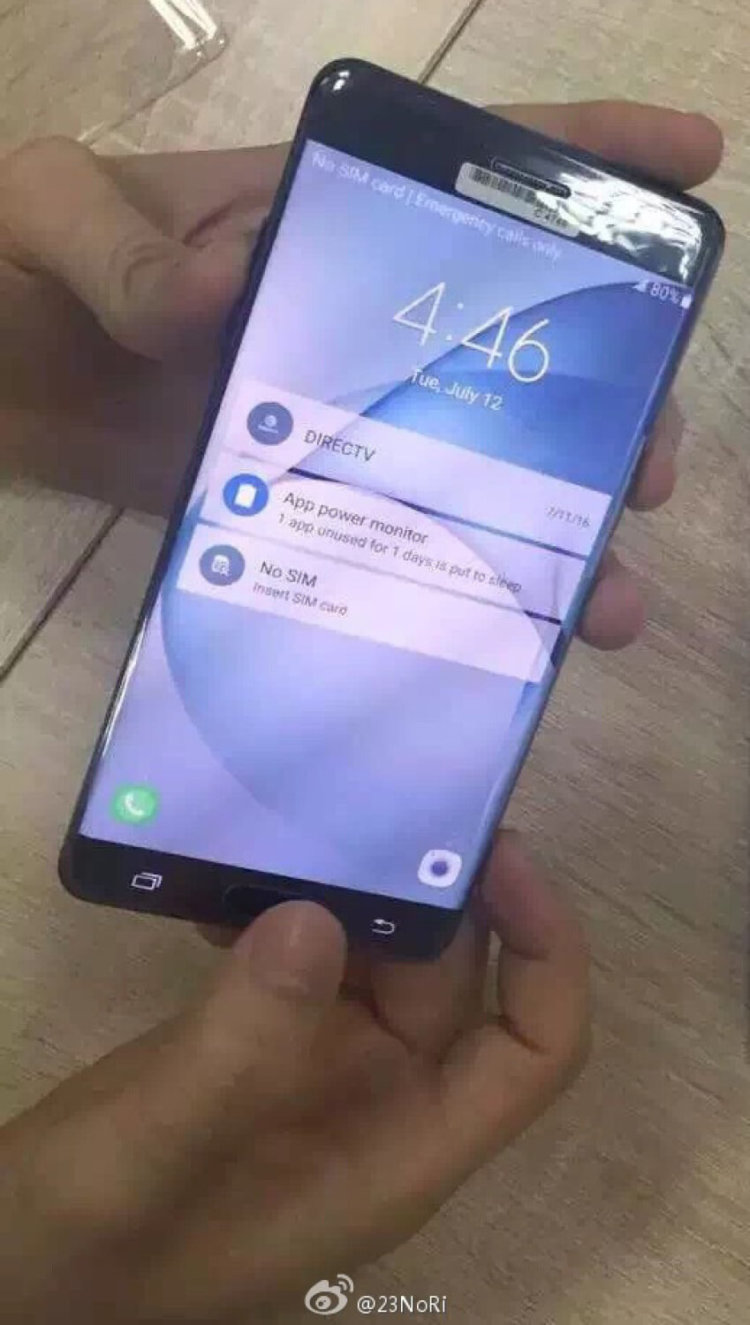 Так ли плох Note 7 с изогнутым дисплеем? Фото.