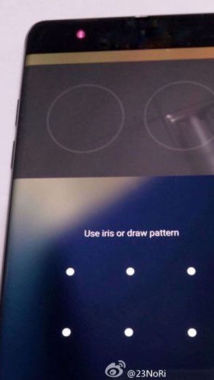 Так ли плох Note 7 с изогнутым дисплеем? Фото.