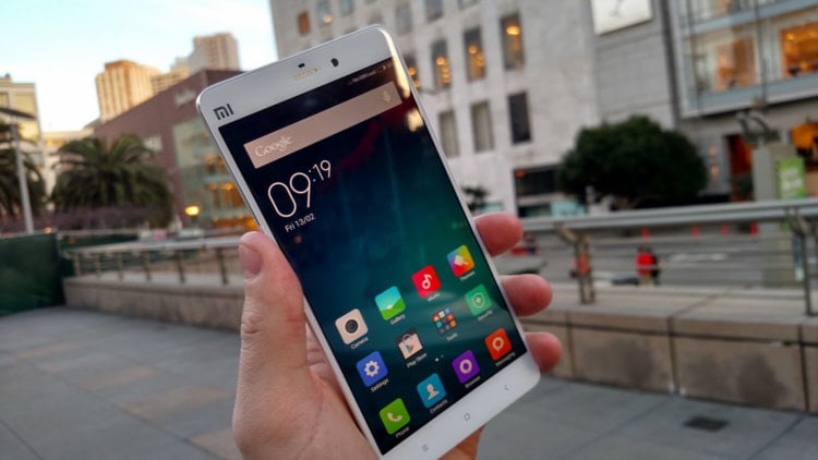 Xiaomi Mi Note 2 представят 25 июля? Фото.