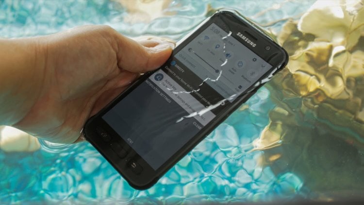 Galaxy S7 Active тонут из-за проблем на производстве. Фото.
