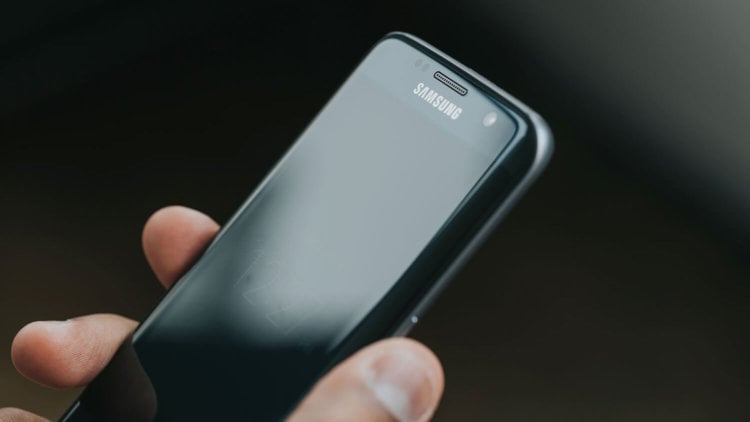 Samsung Galaxy Note 7: принцип работы сканера радужки глаза. Фото.
