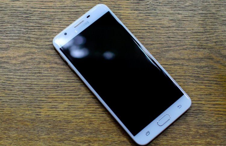 Galaxy J7 Prime — в Сети предположительные фото и характеристики. Фото.