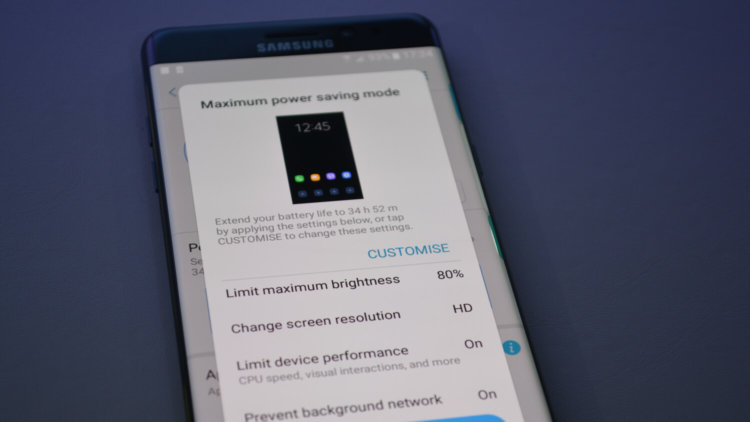 Режим энергосбережения Galaxy Note 7 уменьшает разрешение дисплея до FHD или HD. Фото.