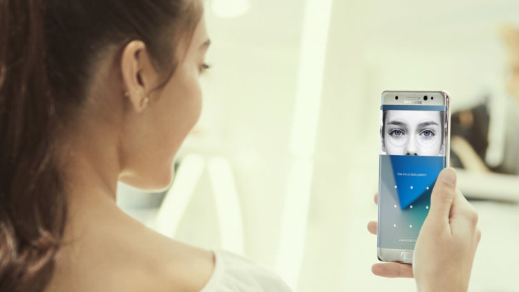 Samsung: сканеры сетчатки появятся в смартфонах среднего класса. Фото.