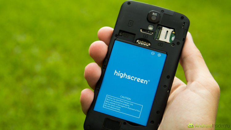 Highscreen Easy F Pro — твой первый Android. Фото.