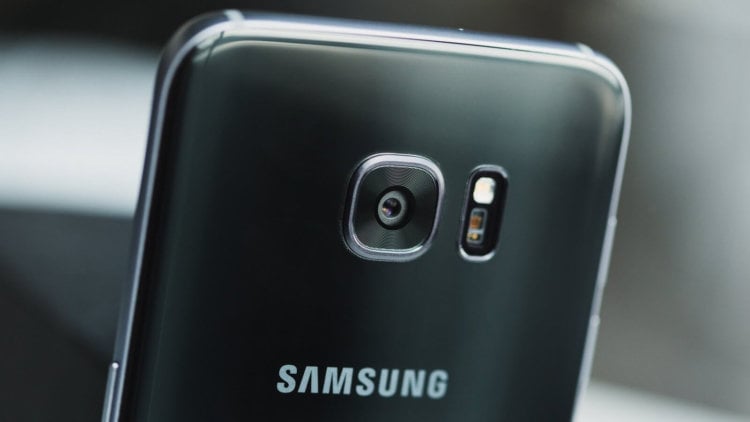 Samsung подтверждает выпуск Nougat для Galaxy S7/S7 edge. Фото.