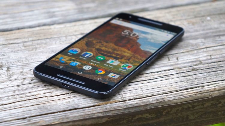 Первый официальный рендер Google Pixel показал Android 7.1. Фото.