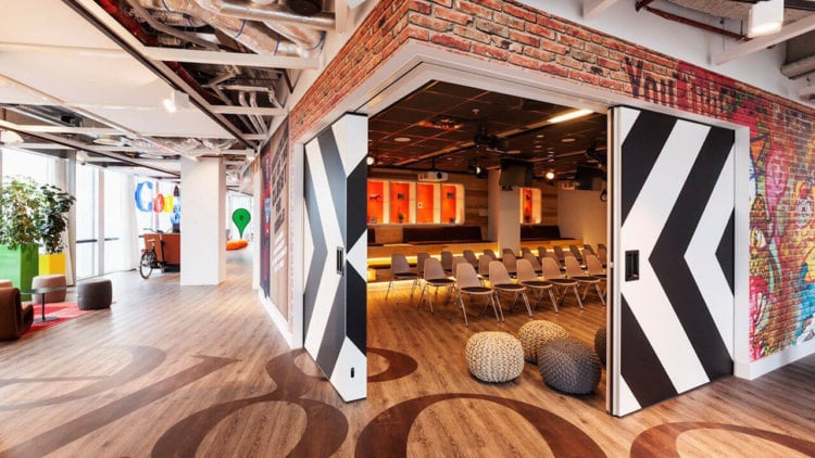 Впечатляющие фото офисов Google в разных городах мира. Фото.