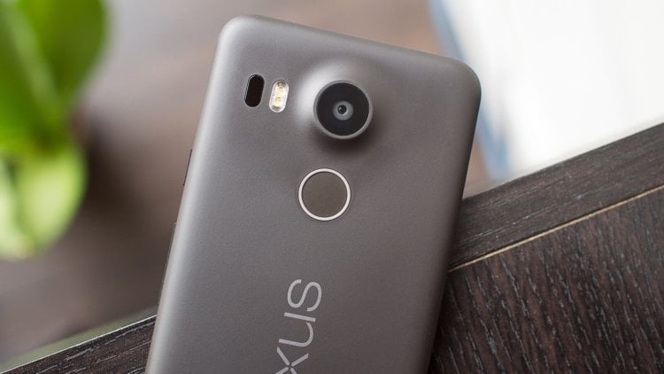 Пользователи Nexus 5X жалуются на проблемы после обновления до Android Nougat. Фото.