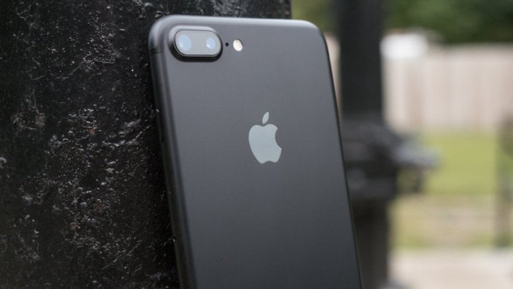 Может ли Pixel XL соперничать с iPhone 7 Plus в Geekbench? Фото.