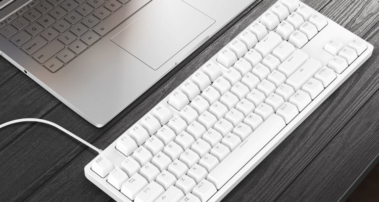 Xiaomi представила механическую клавиатуру за 45 долларов. Фото.