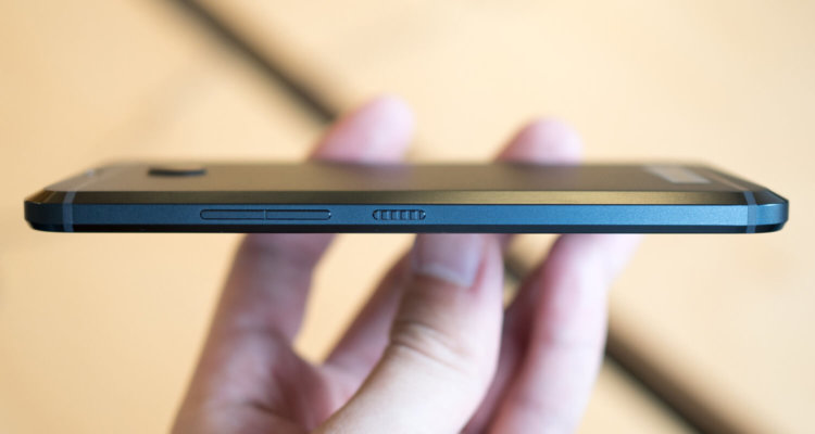 Представлен HTC Bolt — смартфон без 3,5-мм разъема под наушники. Фото.