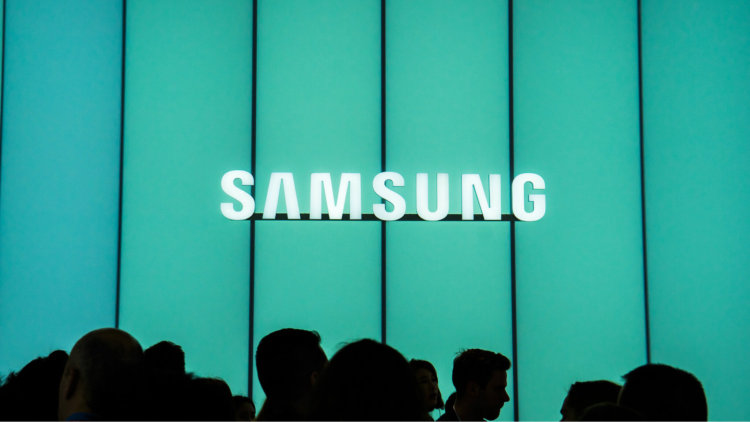 Топ-менеджер Samsung рассказал, чем удивит Galaxy S8. Фото.