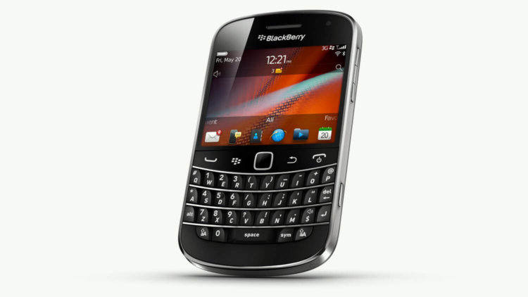 Смартфоны BlackBerry отныне будет создавать и продавать TCL. Фото.