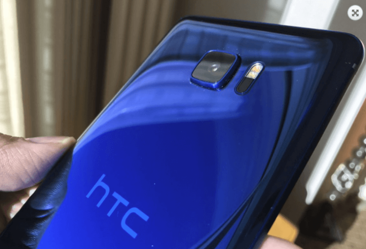 HTC U Ultra и HTC U Play представят 12 января (+«живые» фото). Фото.