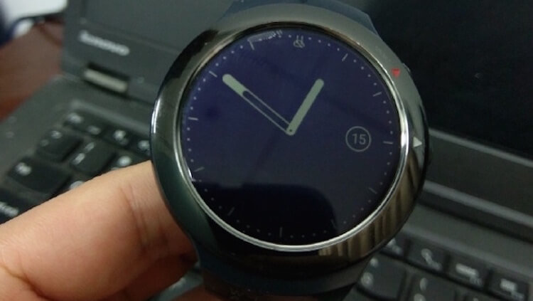 Долгожданные часы от HTC засветились на новых снимках. Фото.
