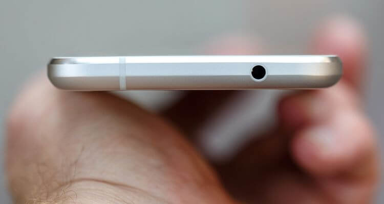 Почему Google Pixel XL лучше iPhone 7 Plus? Наличие 3,5-мм разъема. Фото.