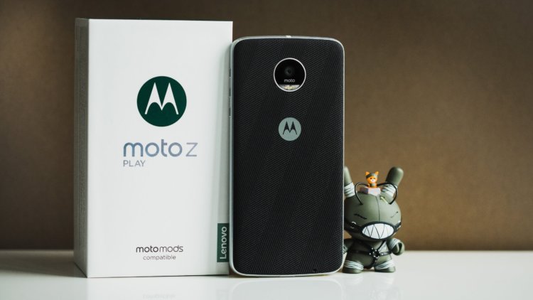 Lenovo официально отказывается от бренда Motorola. Фото.